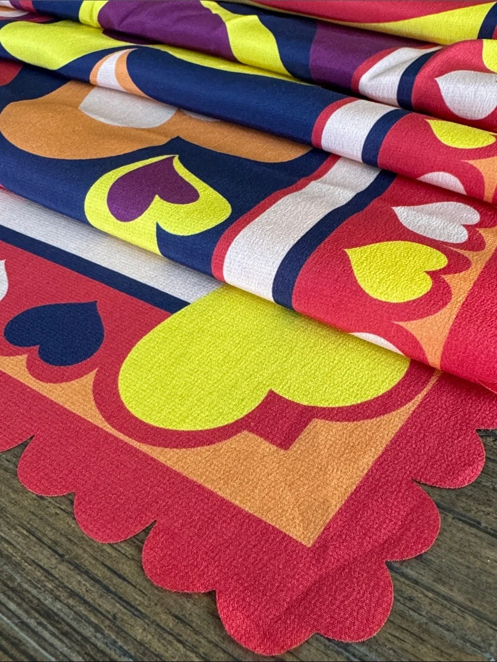 Boutique Moschino Olive Oyl Heart Silk Scarf Psychedelic NWT
